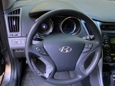 Used 2013 Hyundai Sonata GLS w/ Popular Equipment Pkg FWD image 16