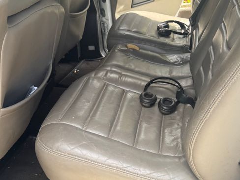 Used 2007 HUMMER H2 SUT w/ Chrome Appearance Package AWD/4WD image 5