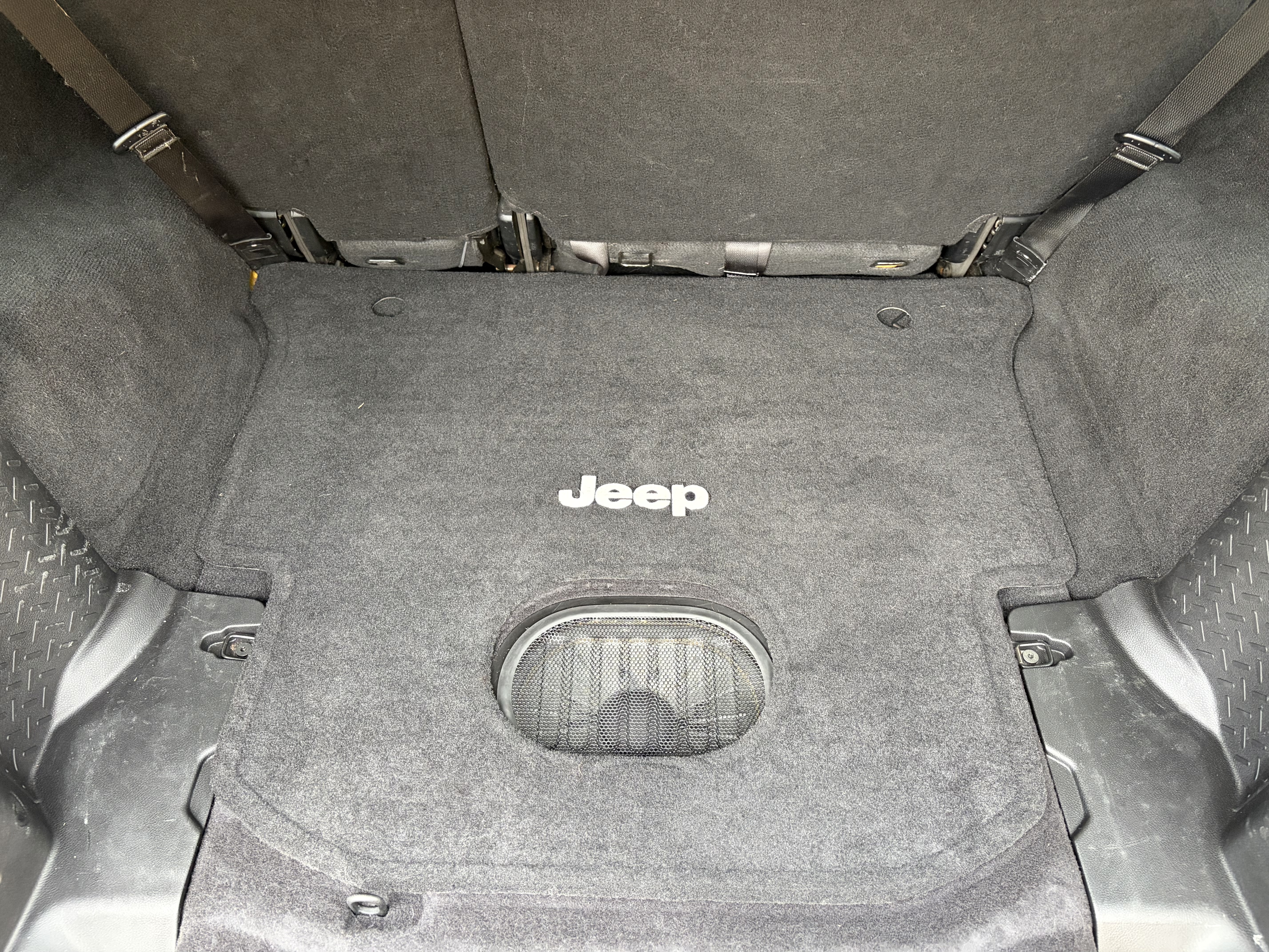 Used 2015 Jeep Wrangler Unlimited Sport w/ Quick Order Package 24S AWD/4WD image 22