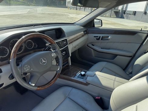 Used 2013 Mercedes-Benz E 350 Sedan image 11