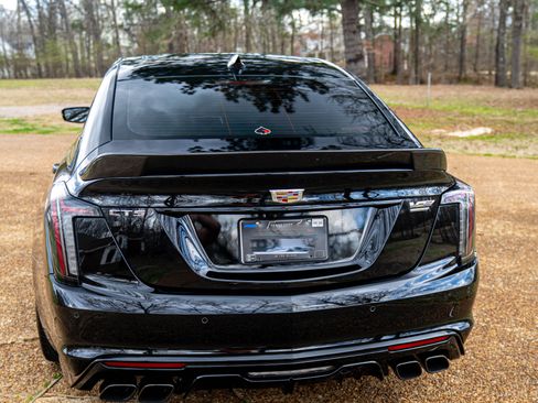 Used 2024 Cadillac CT5 V Blackwing w/ Driver Assist Package image 9