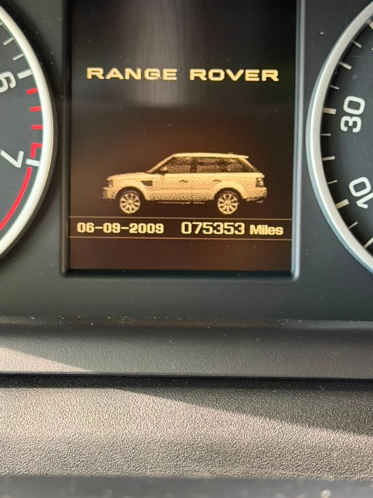 Used 2012 Land Rover Range Rover Sport HSE AWD/4WD image 11
