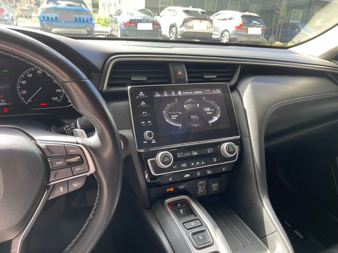 Used 2020 Honda Insight Touring image 10