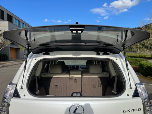 Used 2016 Lexus GX 460 w/ Premium Package image 28