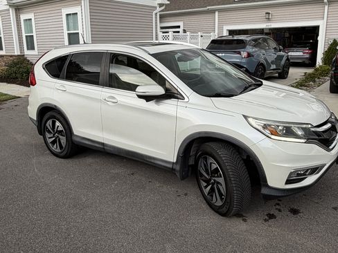 Used 2015 Honda CR-V Touring image 2
