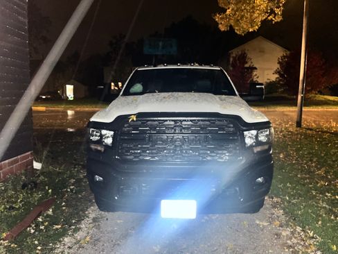 Used 2024 RAM 2500 Tradesman w/ Snow Chief Group image 1