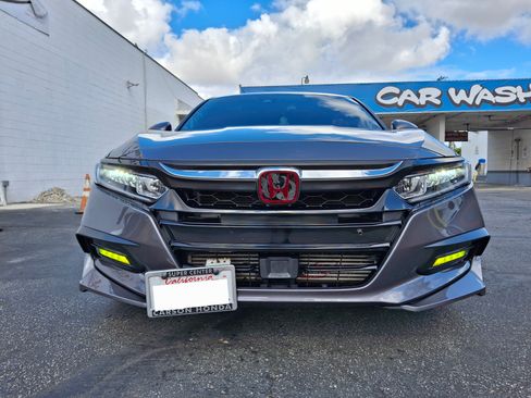 Used 2018 Honda Accord Sport image 1