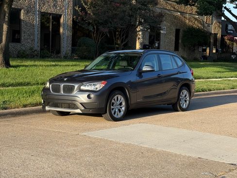 Used 2013 BMW X1 xDrive28i AWD/4WD image 4