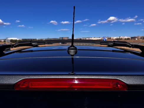 Used 2017 Ford Escape Titanium image 15