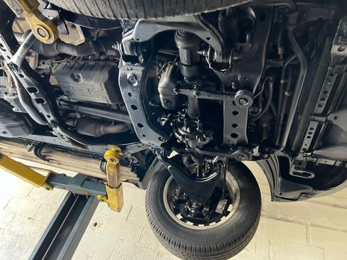 Used 2005 Lexus GX 470 image 23