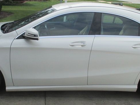 Used 2018 Mercedes-Benz CLA 250 4MATIC image 4