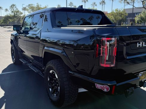 Used 2024 GMC Hummer EV 3X w/ Extreme Off-Road Package image 4