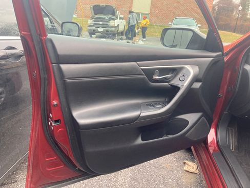 Used 2015 Nissan Altima 2.5 S w/ Power Driver Seat Package image 13