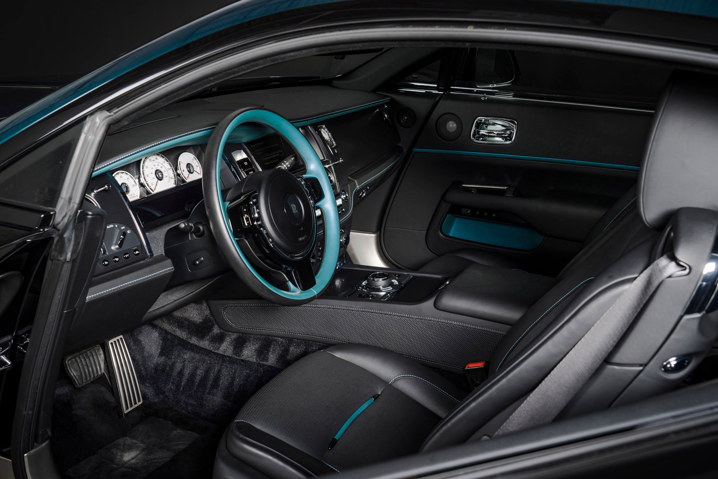 Used 2019 Rolls-Royce Wraith RWD image 13