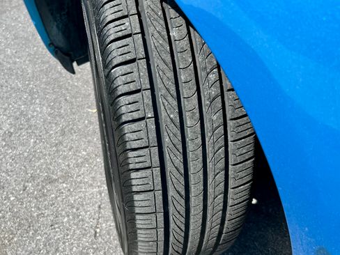 Used 2009 Dodge Caliber SXT image 10