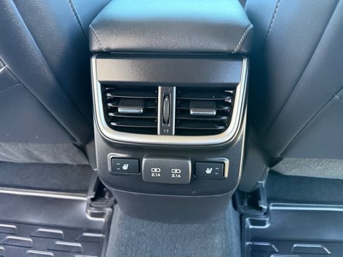 Used 2020 Subaru Outback Limited w/ Popular Package #2 image 11