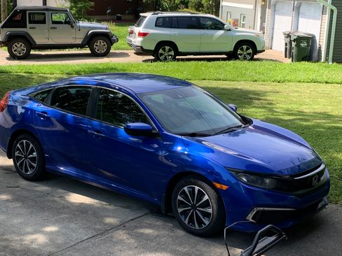 Used 2020 Honda Civic LX image 2