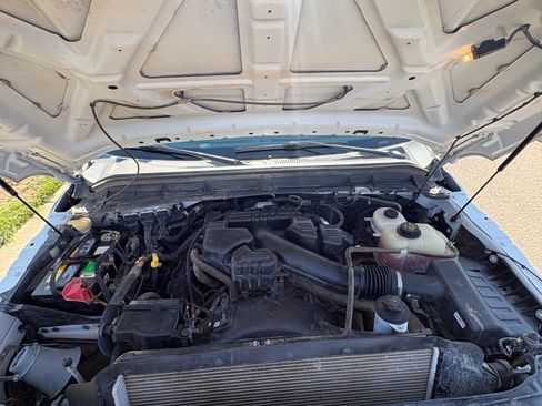 Used 2014 Ford F250 XL w/ Power Equipment Group AWD/4WD image 11