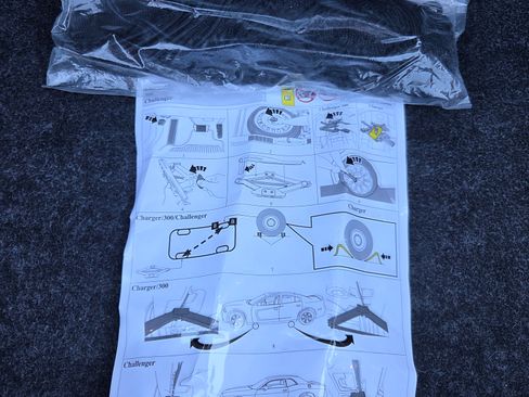 Used 2012 Dodge Charger R/T image 19