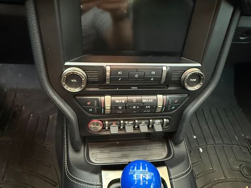 Used 2020 Ford Mustang Shelby GT350 w/ Technology Package image 14