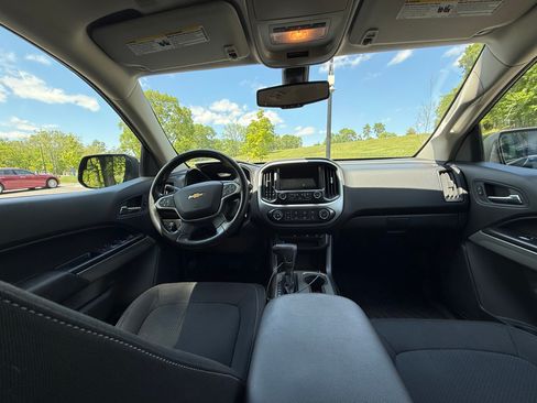 Used 2016 Chevrolet Colorado LT w/ Midnight Edition AWD/4WD image 8