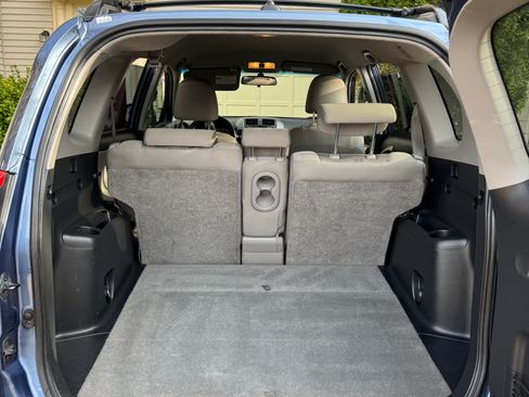 Used 2011 Toyota RAV4 2WD w/ Base L4 Extra Value Pkg image 6