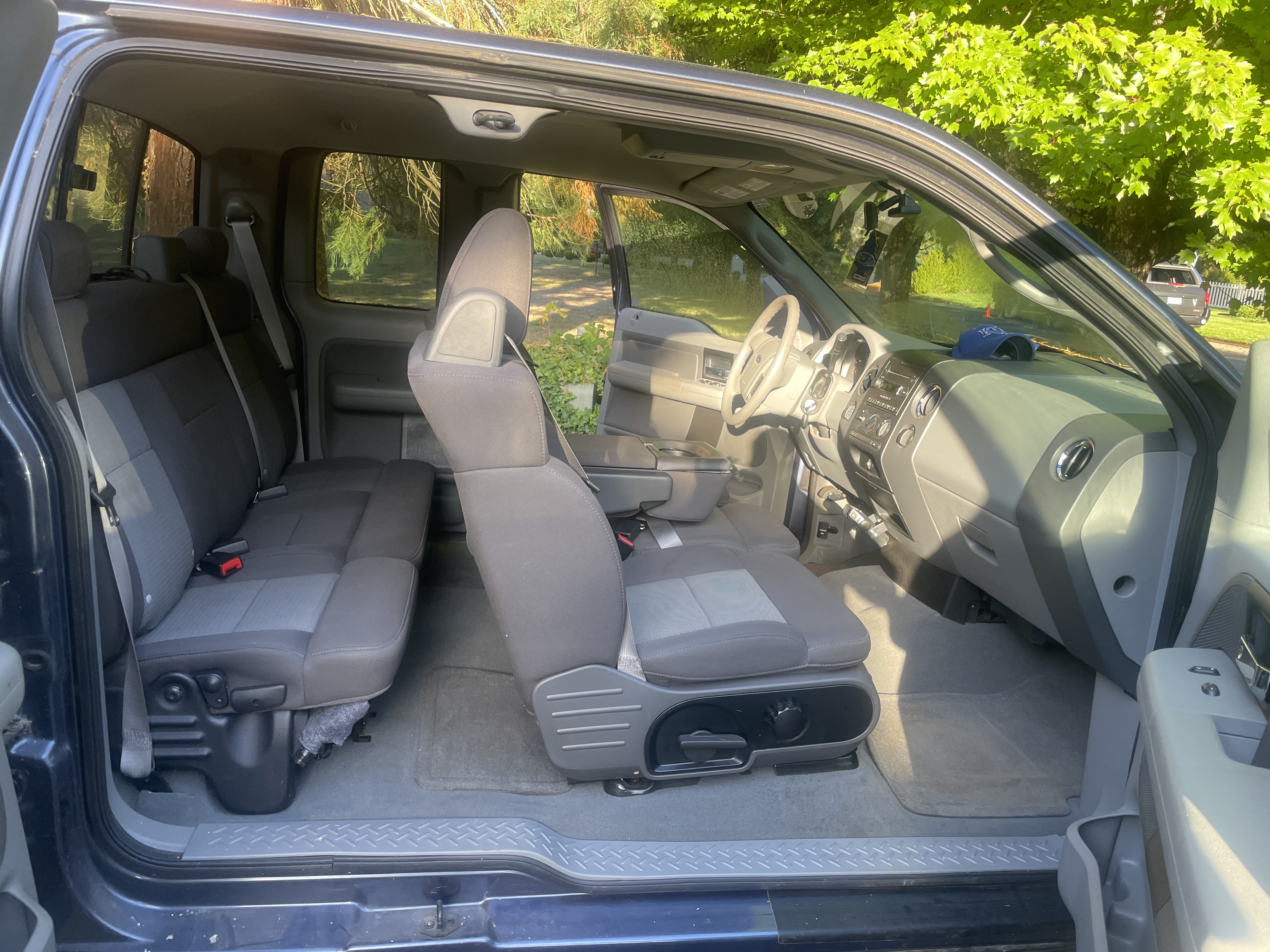 Used 2005 Ford F150 XLT AWD/4WD image 17