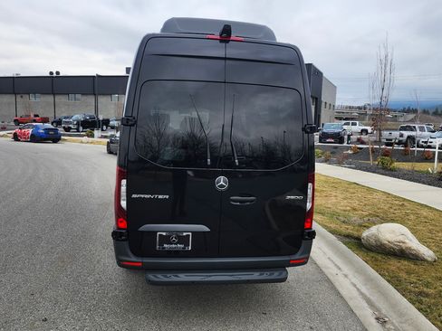 Used 2026 Mercedes-Benz Sprinter 2500 image 5