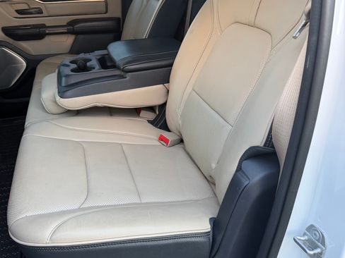 Used 2019 RAM 1500 Limited AWD/4WD image 18