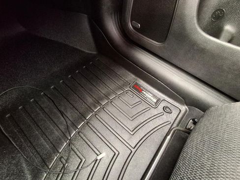 Used 2015 Chrysler 200 S w/ Navigation & Sound Group I image 17