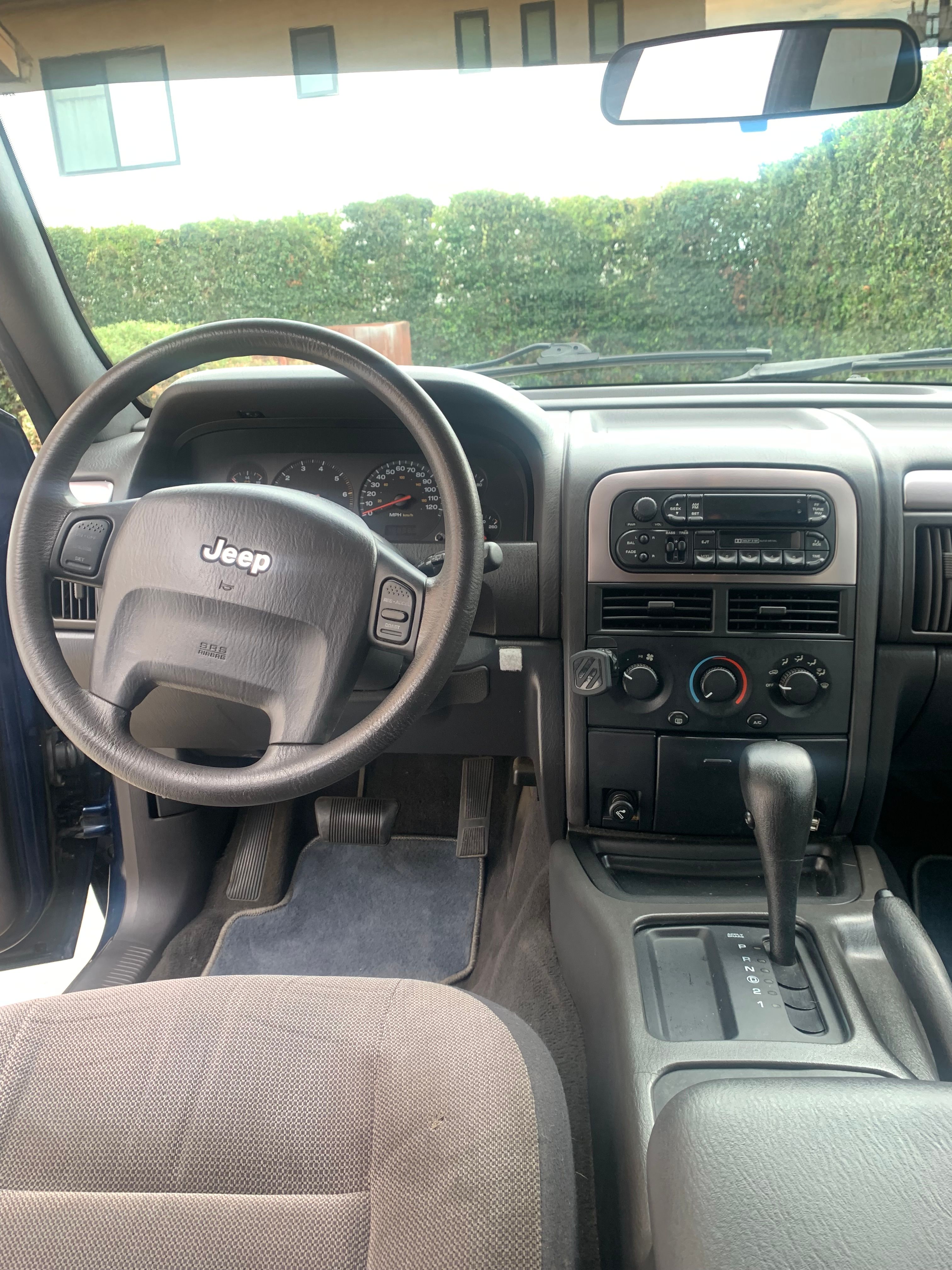 Used 2001 Jeep Grand Cherokee Laredo RWD image 11