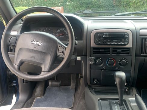 Used 2001 Jeep Grand Cherokee Laredo RWD image 11