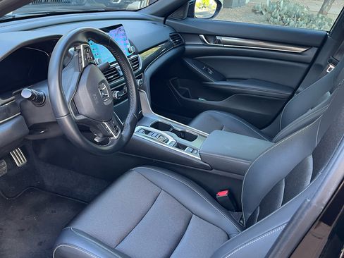 Used 2022 Honda Accord Sport image 10