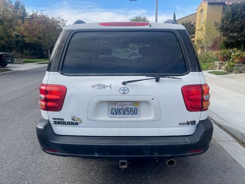 Used 2002 Toyota Sequoia SR5 image 8