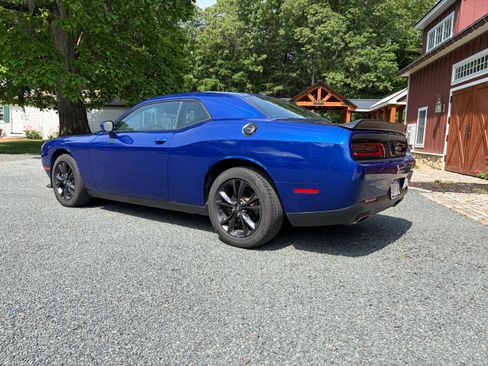 Used 2020 Dodge Challenger GT w/ Blacktop Package AWD/4WD image 6