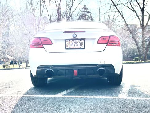 Used 2013 BMW 335i Convertible image 17