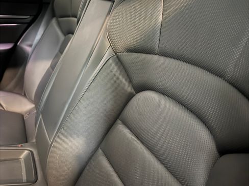 Used 2020 Porsche Taycan AWD/4WD image 6