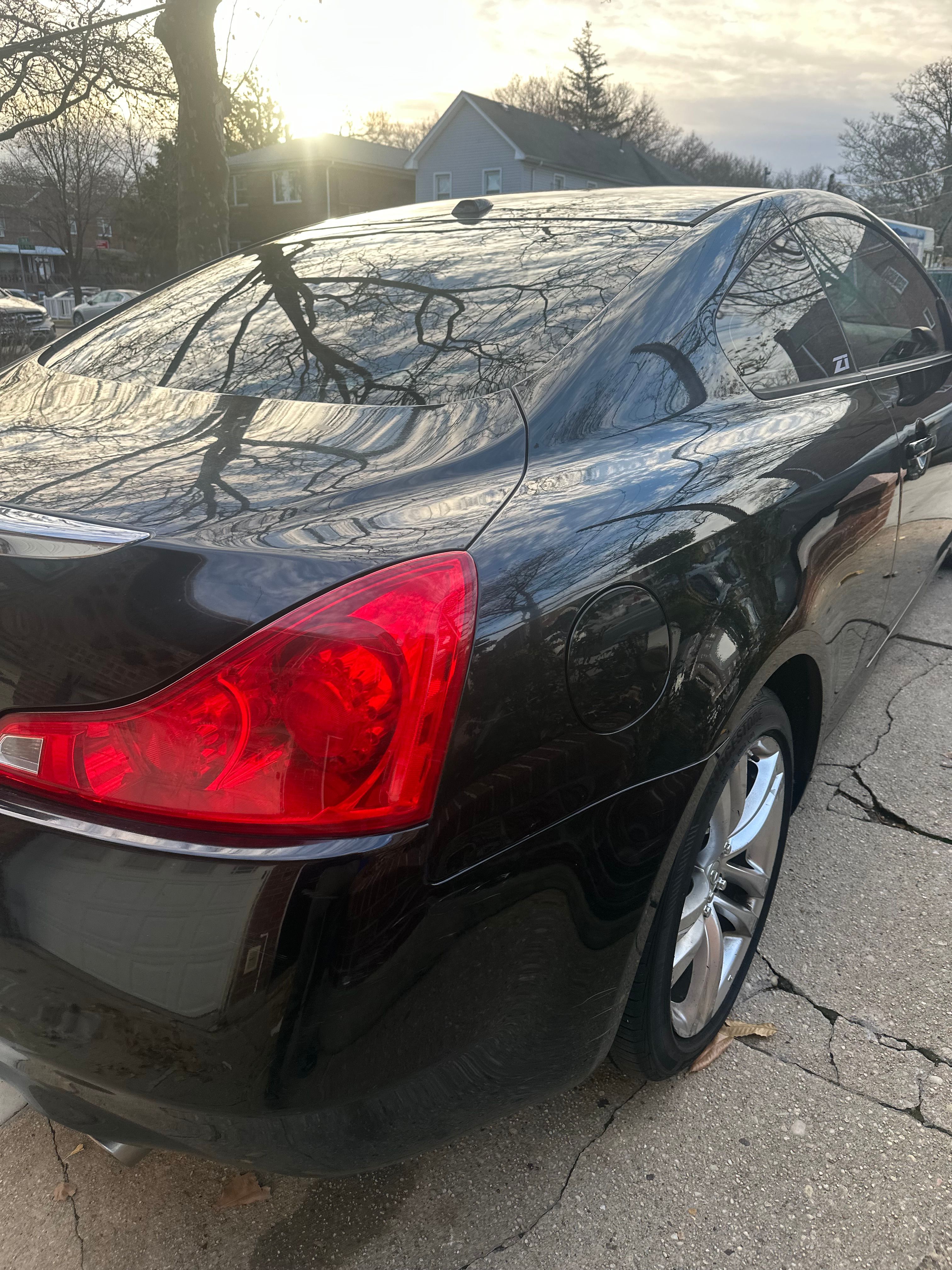 Used 2009 INFINITI G37 x Coupe w/ Premium Pkg AWD/4WD image 9