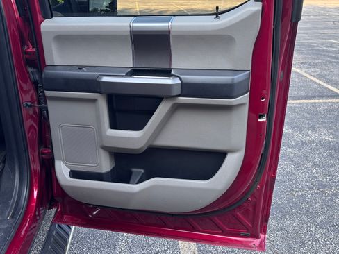 Used 2017 Ford F150 XLT w/ Equipment Group 302A Luxury image 15