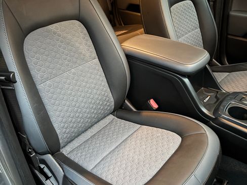 Used 2022 Chevrolet Colorado Z71 image 13