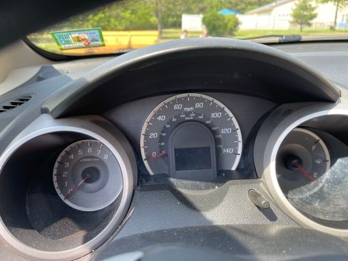 Used 2013 Honda Fit image 17