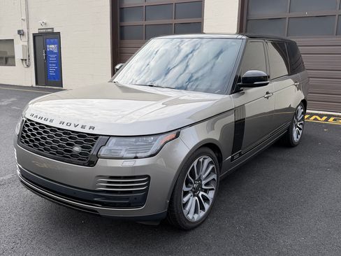 Used 2019 Land Rover Range Rover Long Wheelbase Supercharged image 2