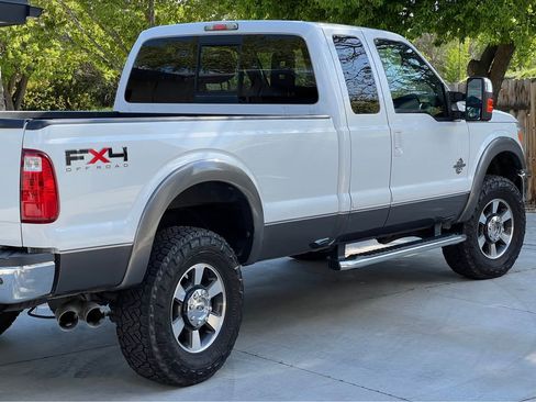 Used 2011 Ford F350 Lariat w/ Lariat Interior Pkg AWD/4WD image 2