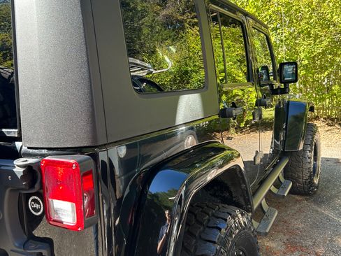 Used 2012 Jeep Wrangler Unlimited Sahara w/ Connectivity Group image 2