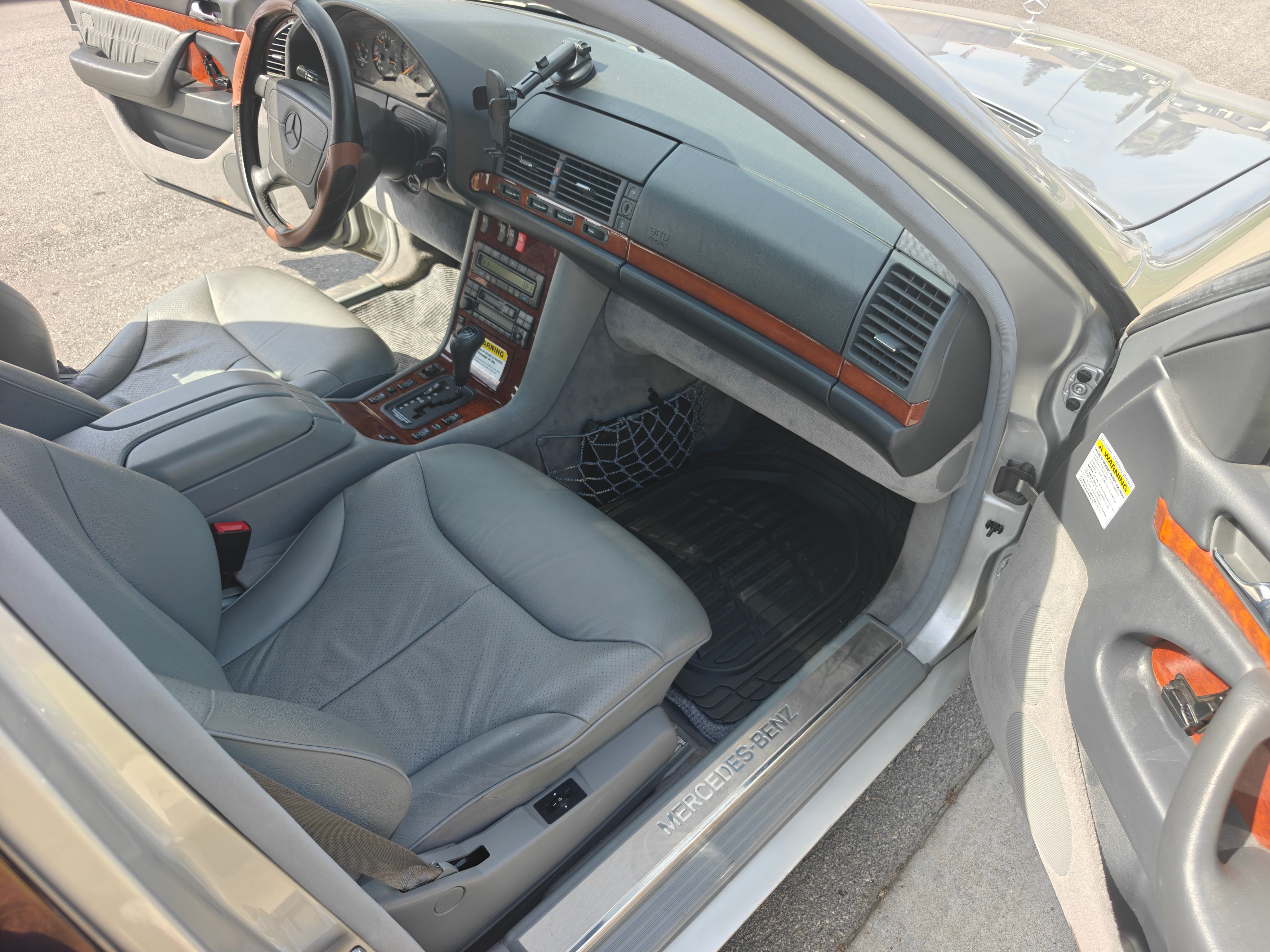 Used 1999 Mercedes-Benz S 320 image 28