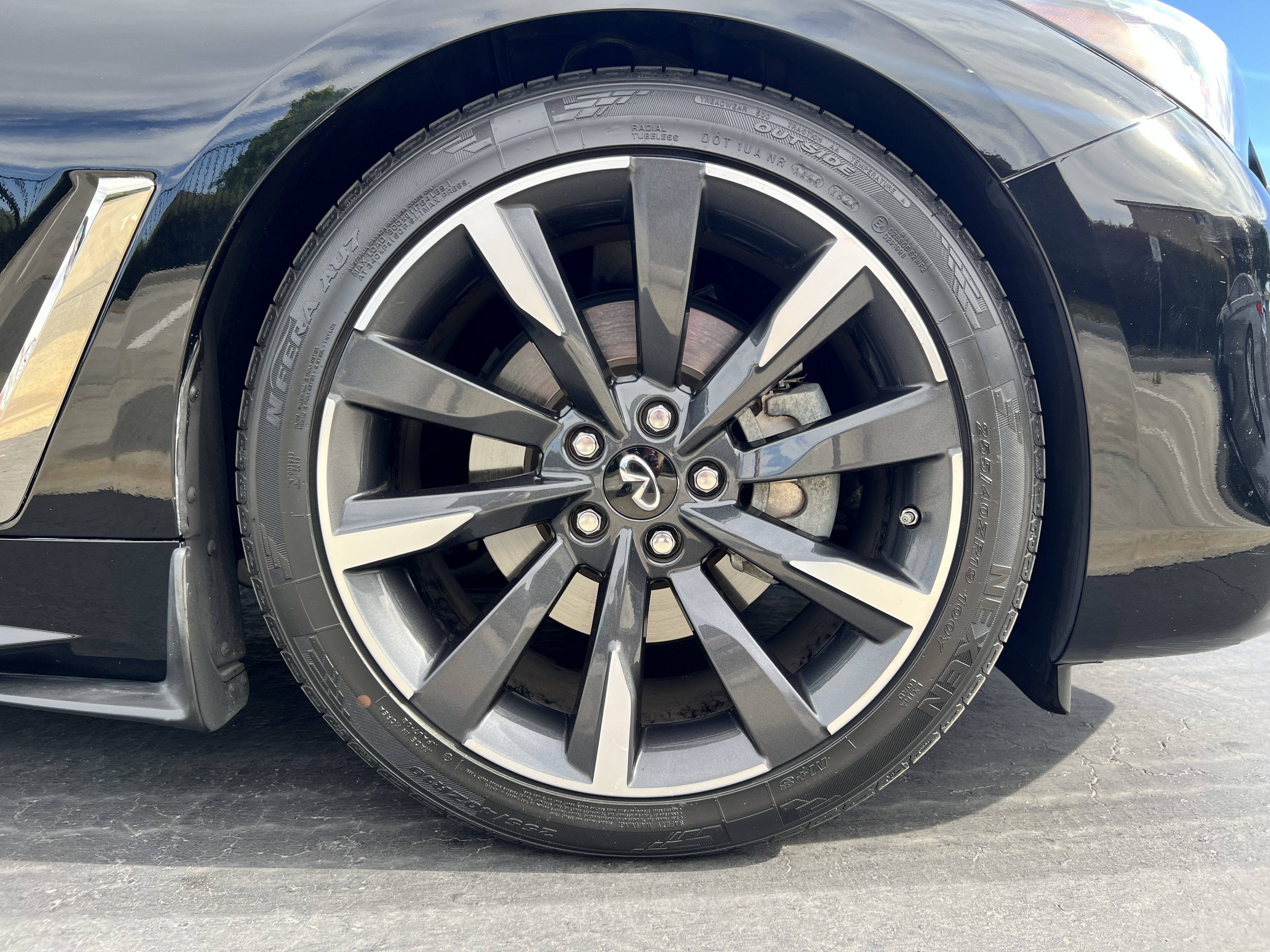 Used 2021 INFINITI Q60 3.0t Luxe RWD image 23