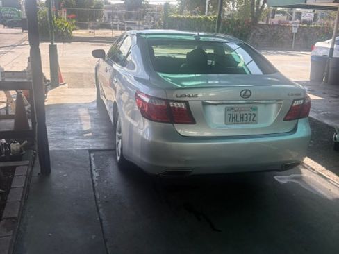 Used 2008 Lexus LS 460 RWD image 8