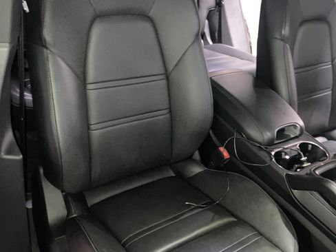 Used 2020 Porsche Cayenne image 9