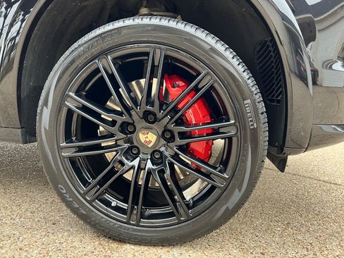 Used 2014 Porsche Cayenne image 15