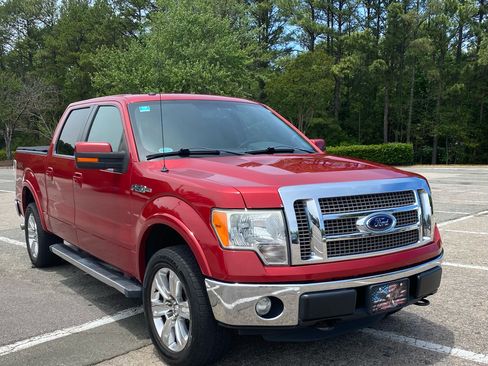Used 2011 Ford F150 Lariat AWD/4WD image 1